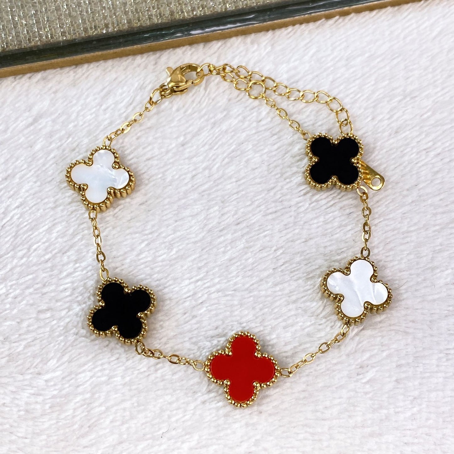 Pulsera de Trebol Grande de Acero Inoxidable PAI1064-1