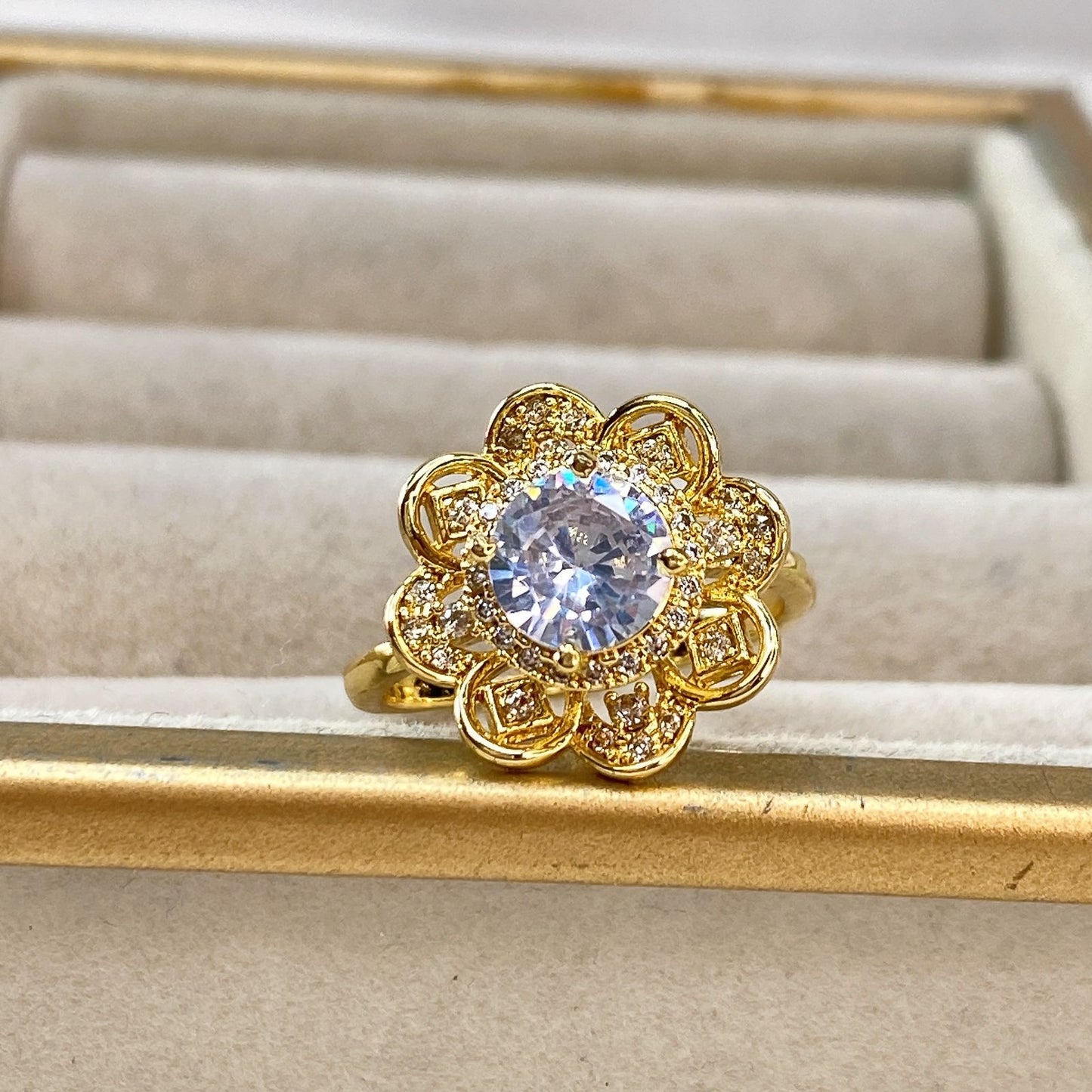 Anillo de Chapa de Oro Giratorio Ajustable ACO1421-1