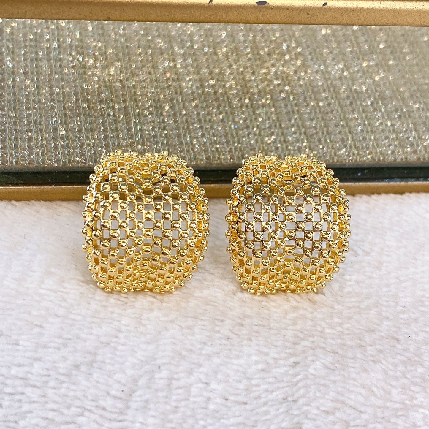Arete de Chapa de Oro COA2050-1