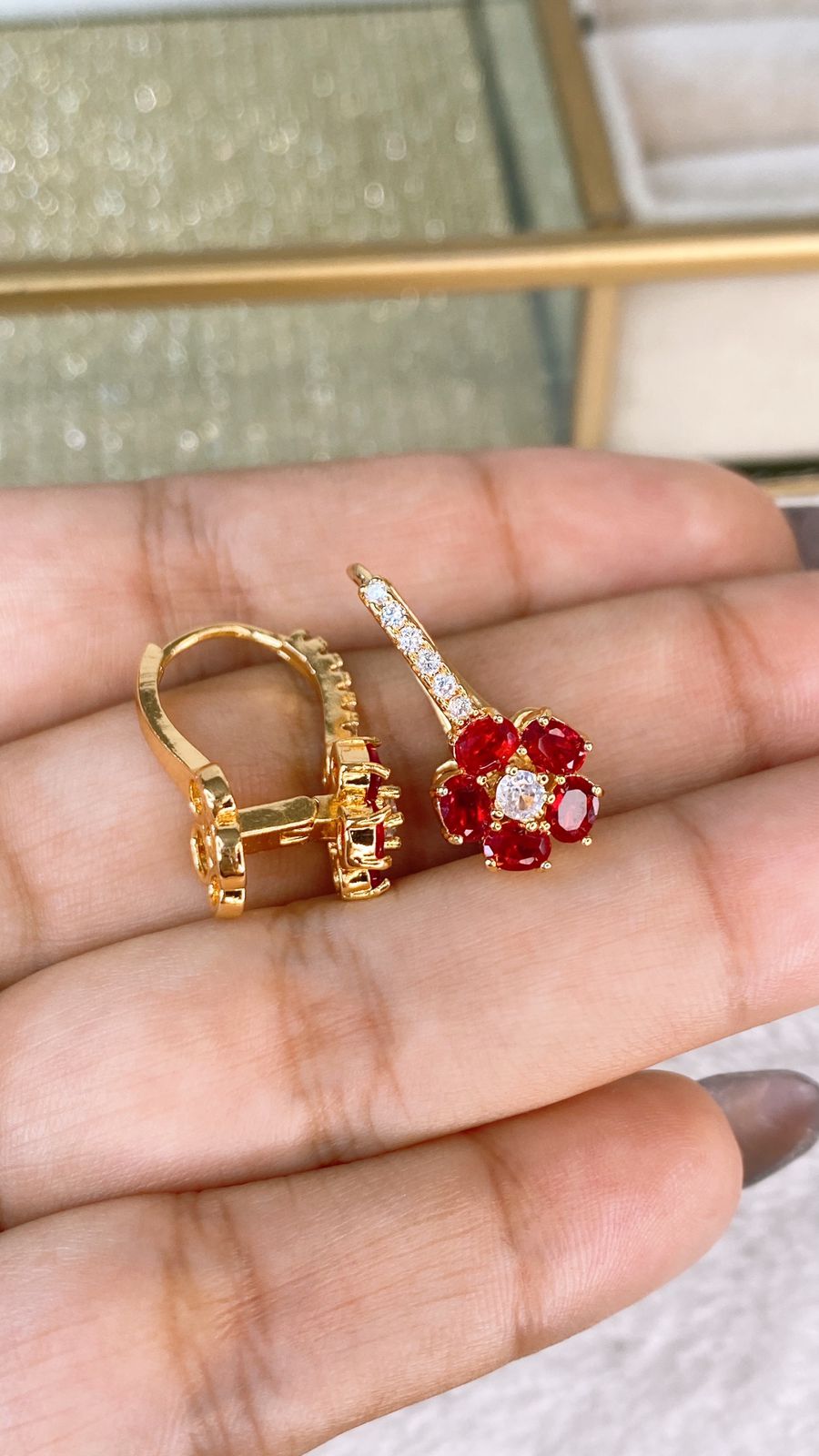 Arete de Chapa de Oro COA2099-2
