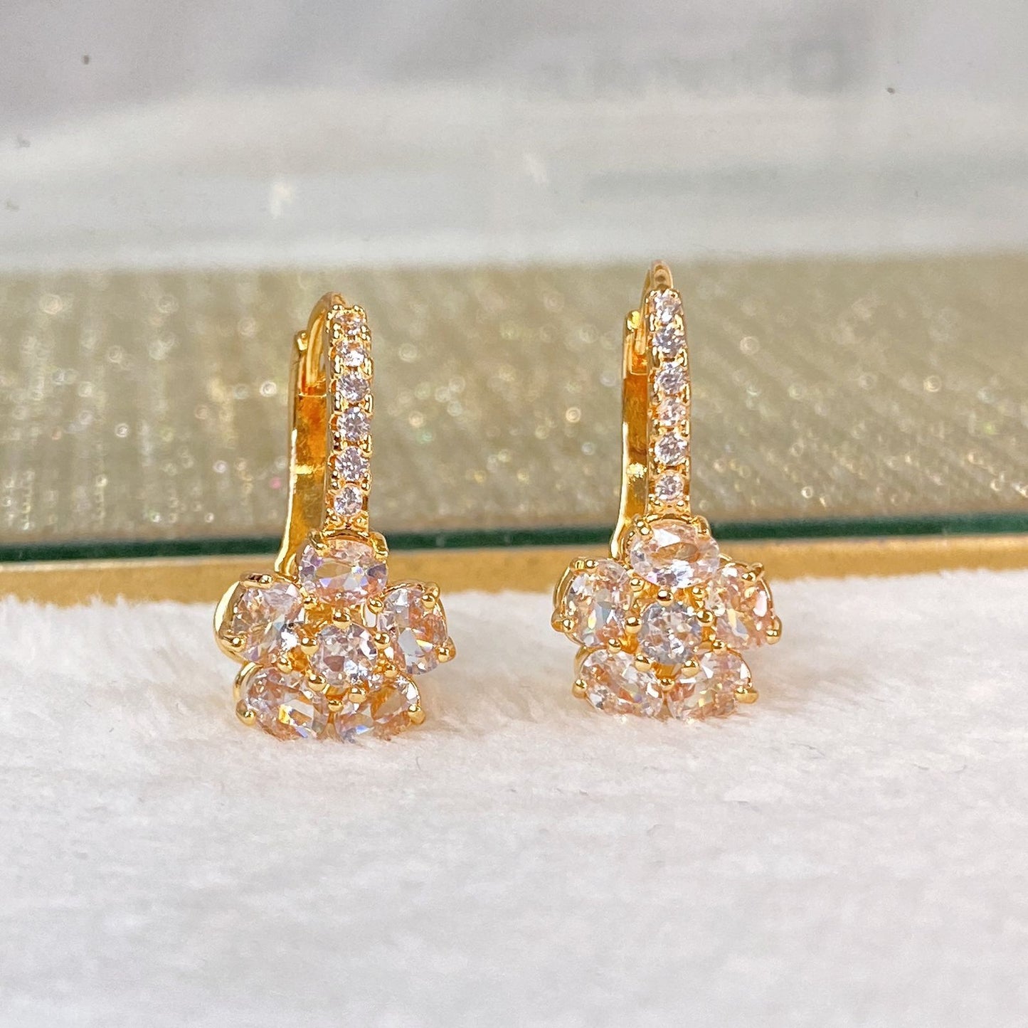 Arete de Chapa de Oro COA2099-4