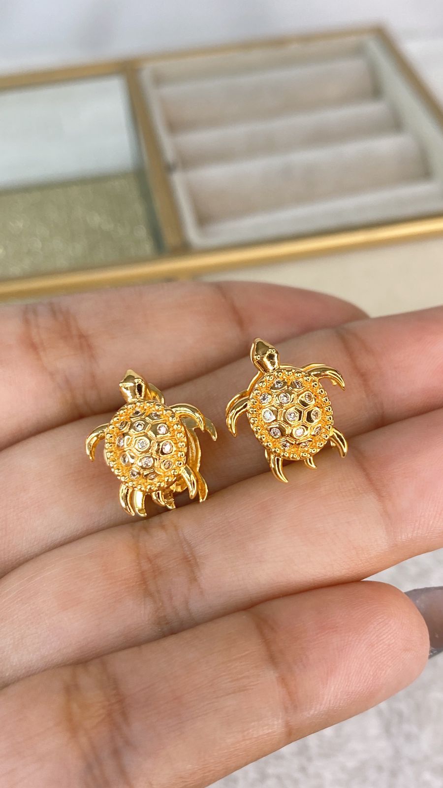 Arete de Chapa de Oro COA2105-1