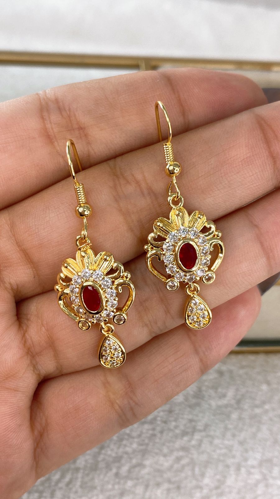 Arete de Chapa de Oro COA2116-1