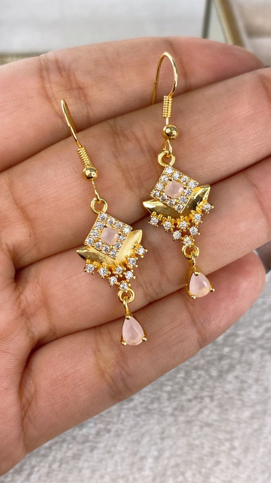 Arete de Chapa de Oro COA2120-1