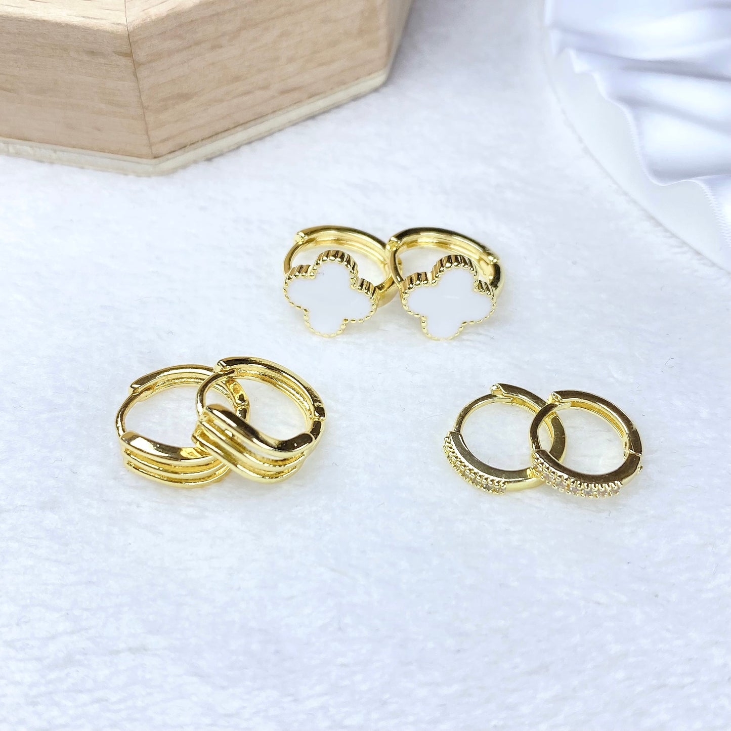 Set de Aretes de Oro Laminado COA2940-2