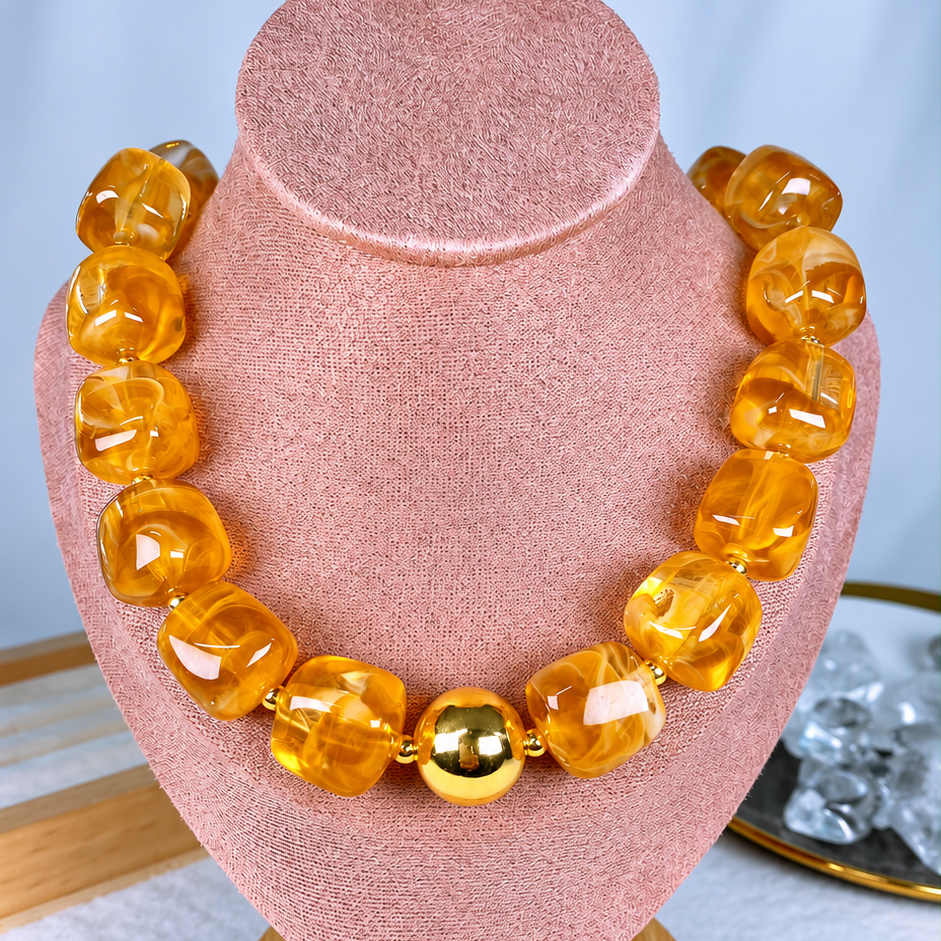 Collar de Acrilico y Chapa de Oro CC2613-16