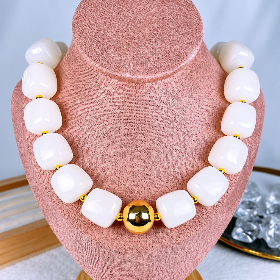 Collar de Acrilico y Chapa de Oro CC2613-1