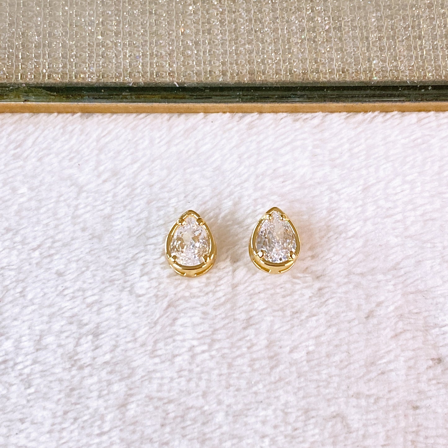 Arete de Chapa de Oro COA2863-1
