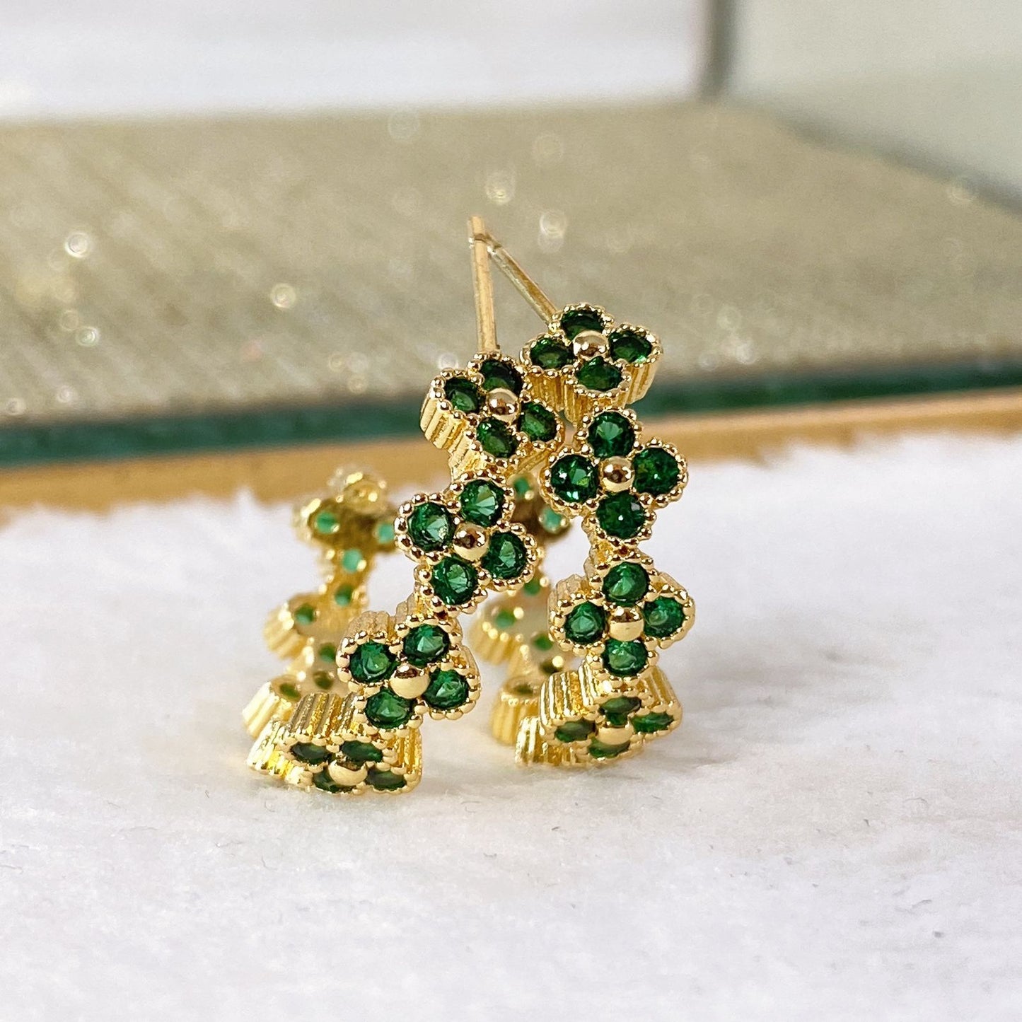 Arete de Chapa de Oro COA1921-1
