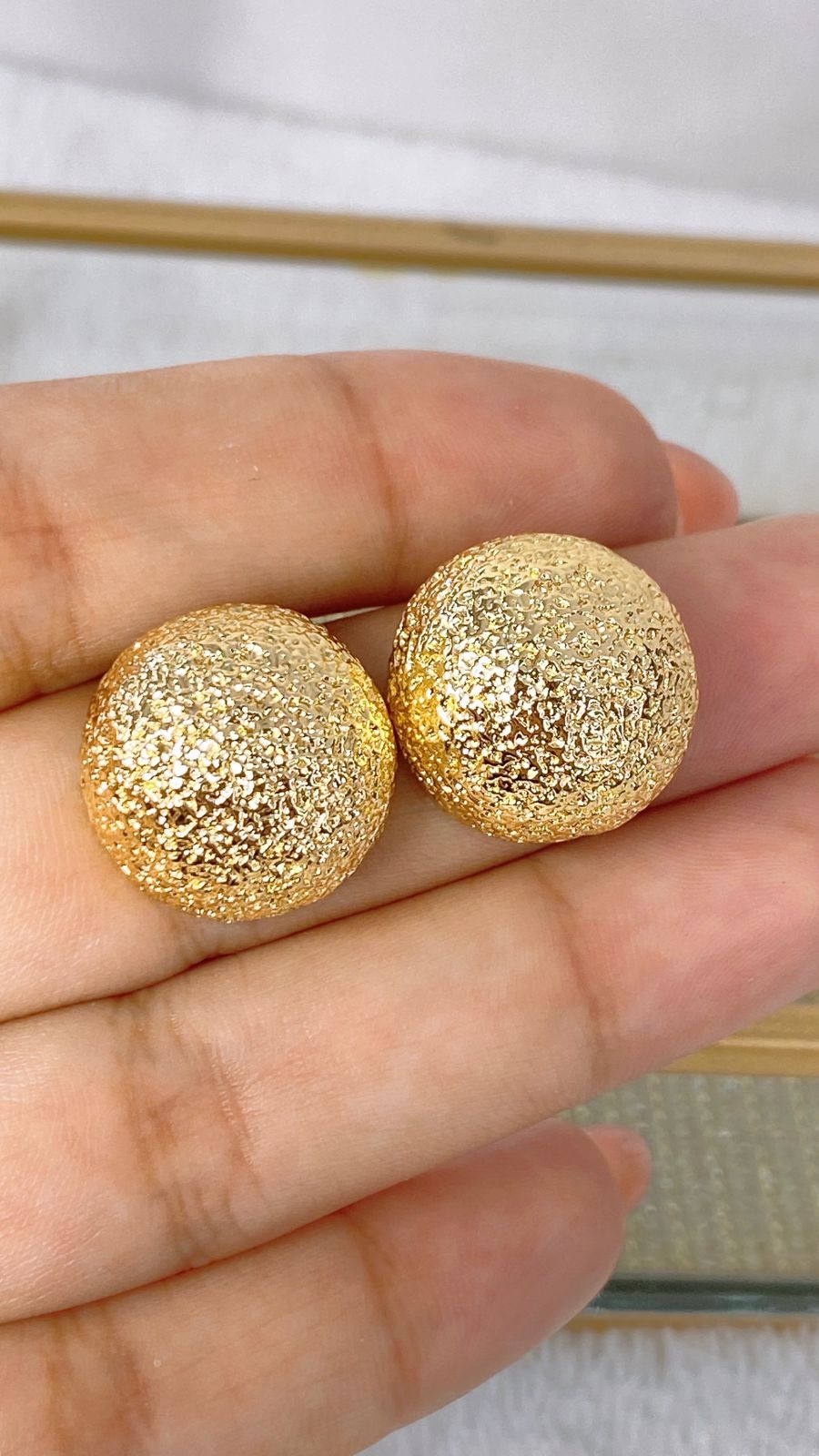 Arete de Chapa de Oro COA1951-1