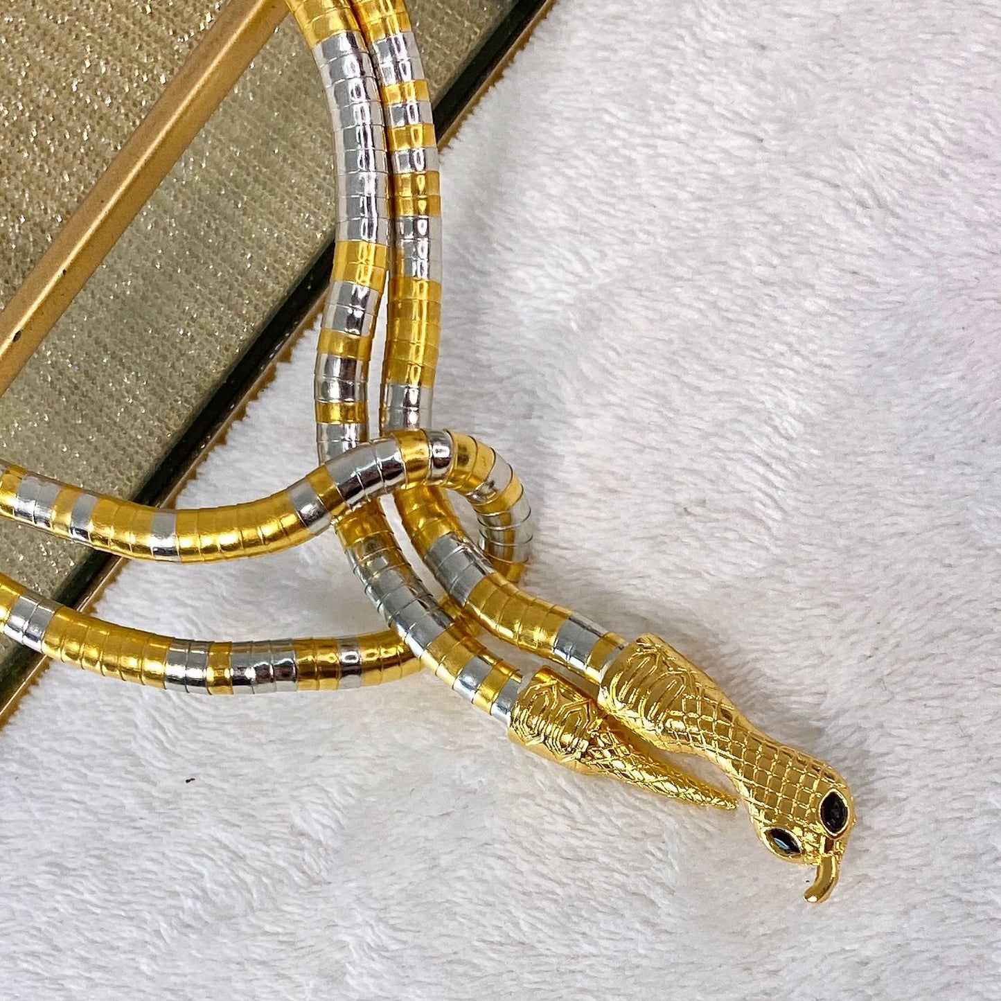 Collar de Chapa de Oro CC2138-1