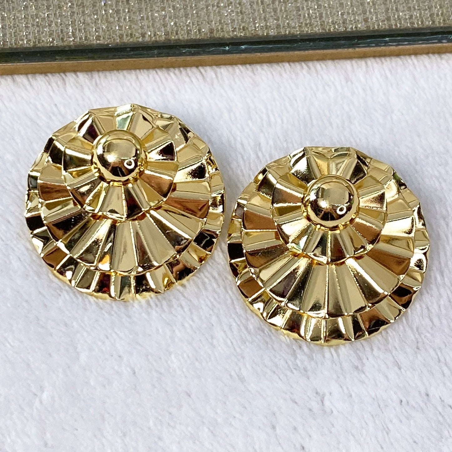 Arete de Chapa de Oro COA1983-1