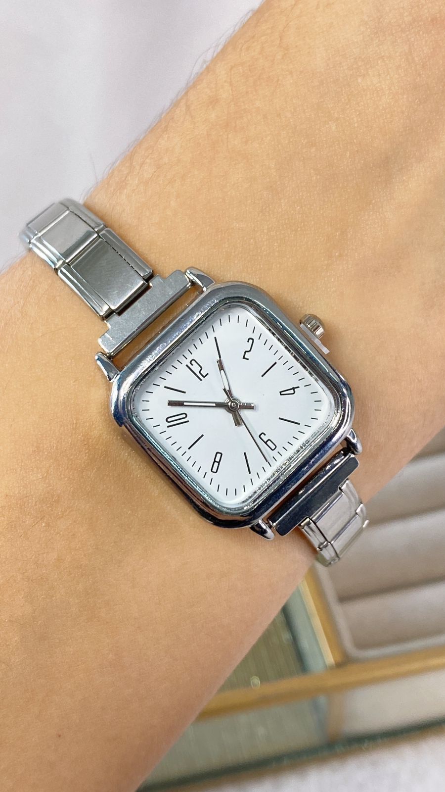Reloj en Pulsera Italiana de Acero con Baño de Chapa de Oro PAI1050-2