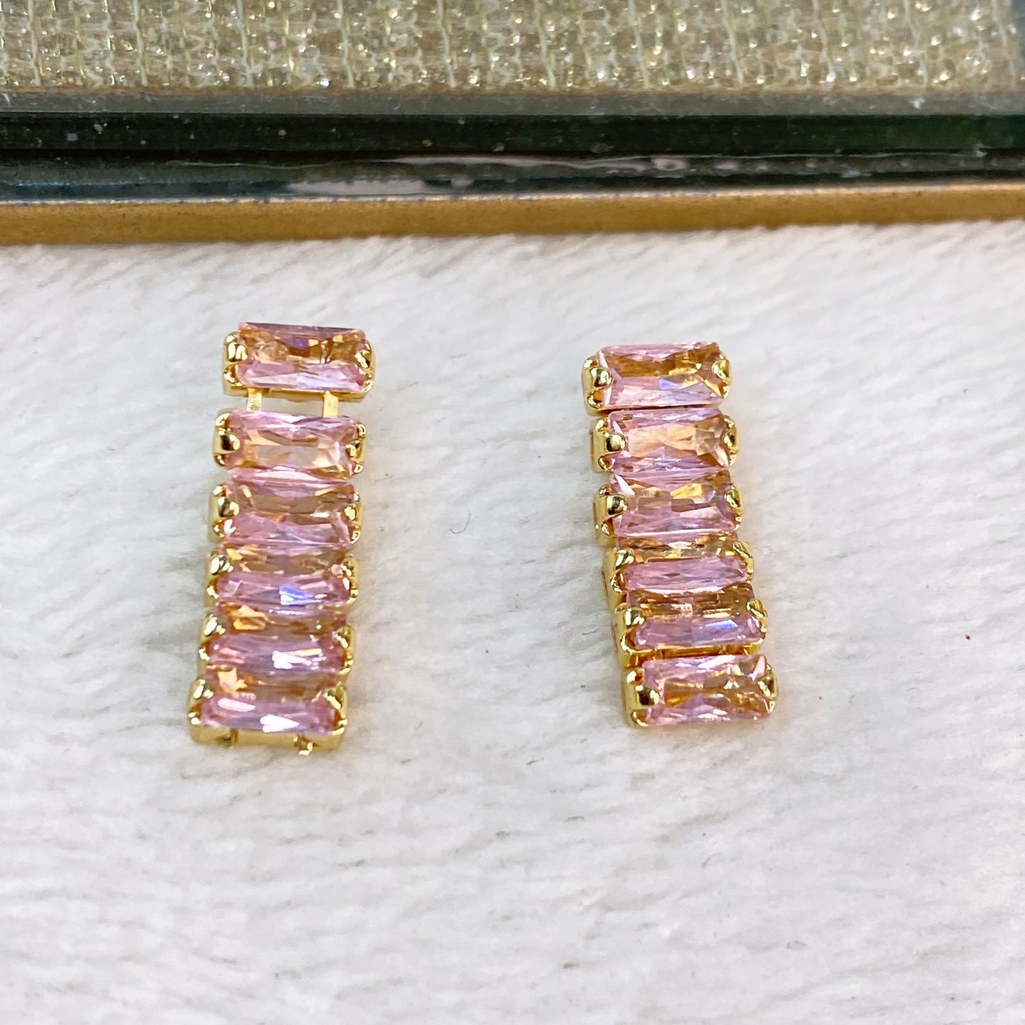 Arete de Chapa de Oro COA2021-3