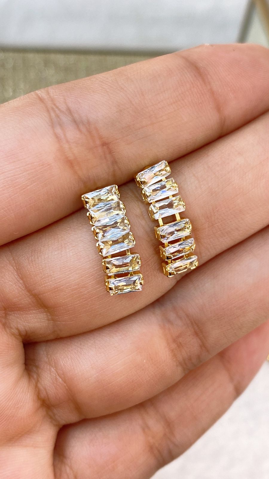 Arete de Chapa de Oro COA2021-1
