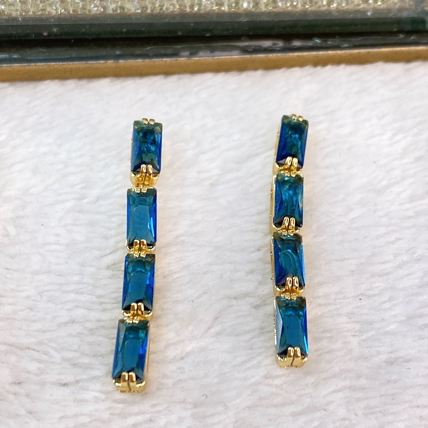 Arete de Chapa de Oro COA2020-5