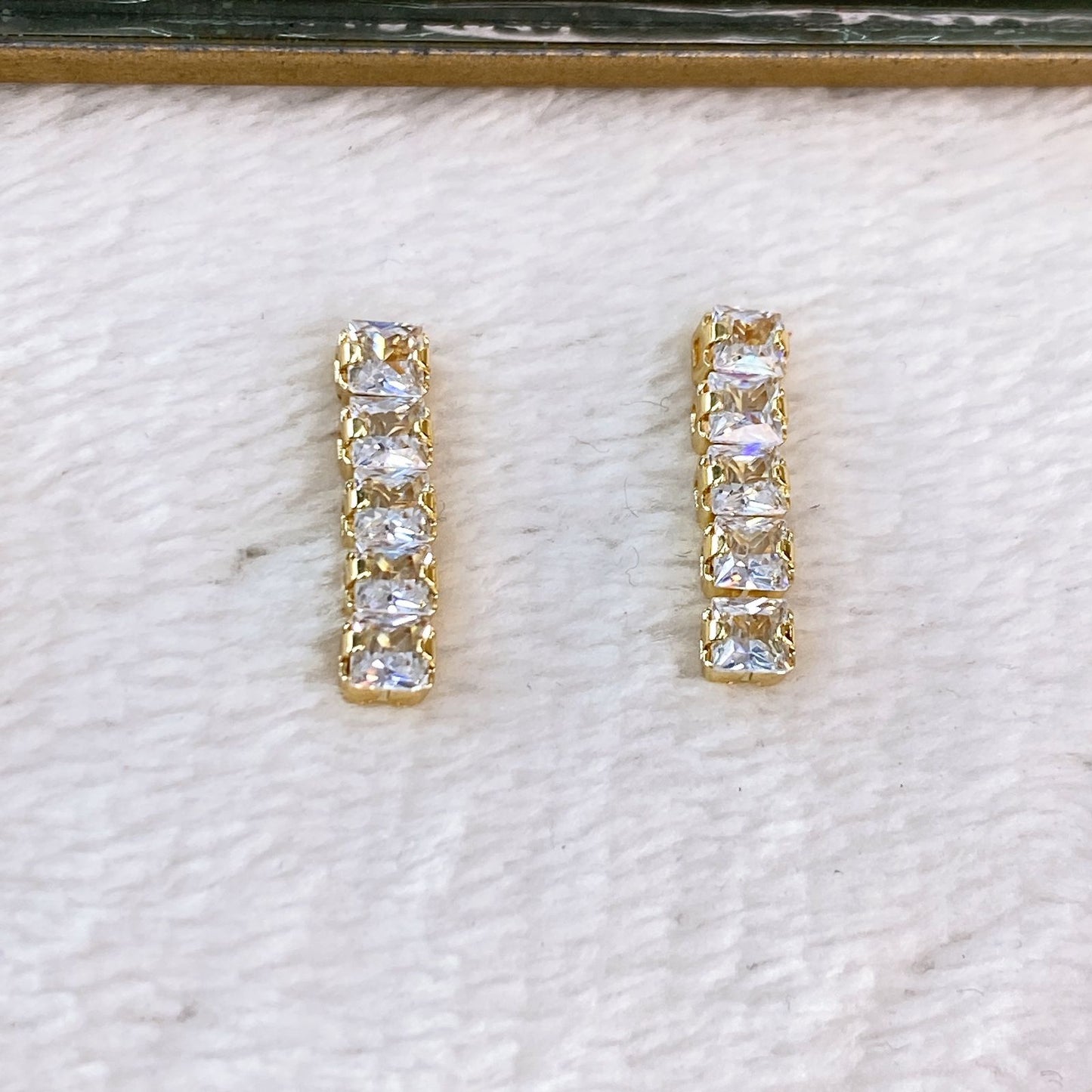Arete de Chapa de Oro COA2024-6