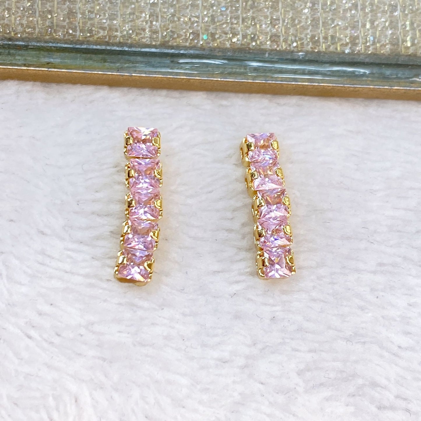 Arete de Chapa de Oro COA2024-4