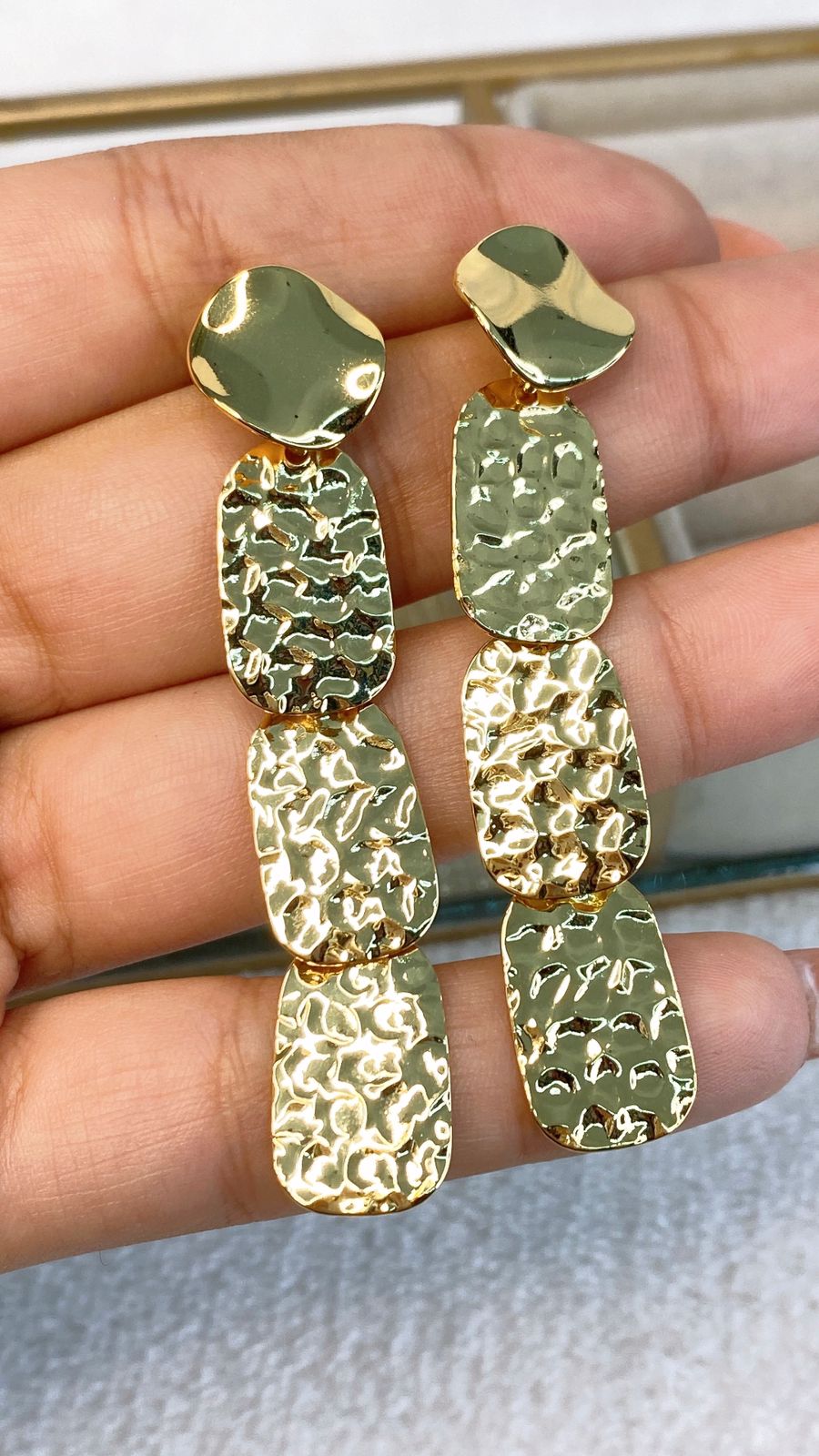 Arete de Chapa de Oro COA2027-1