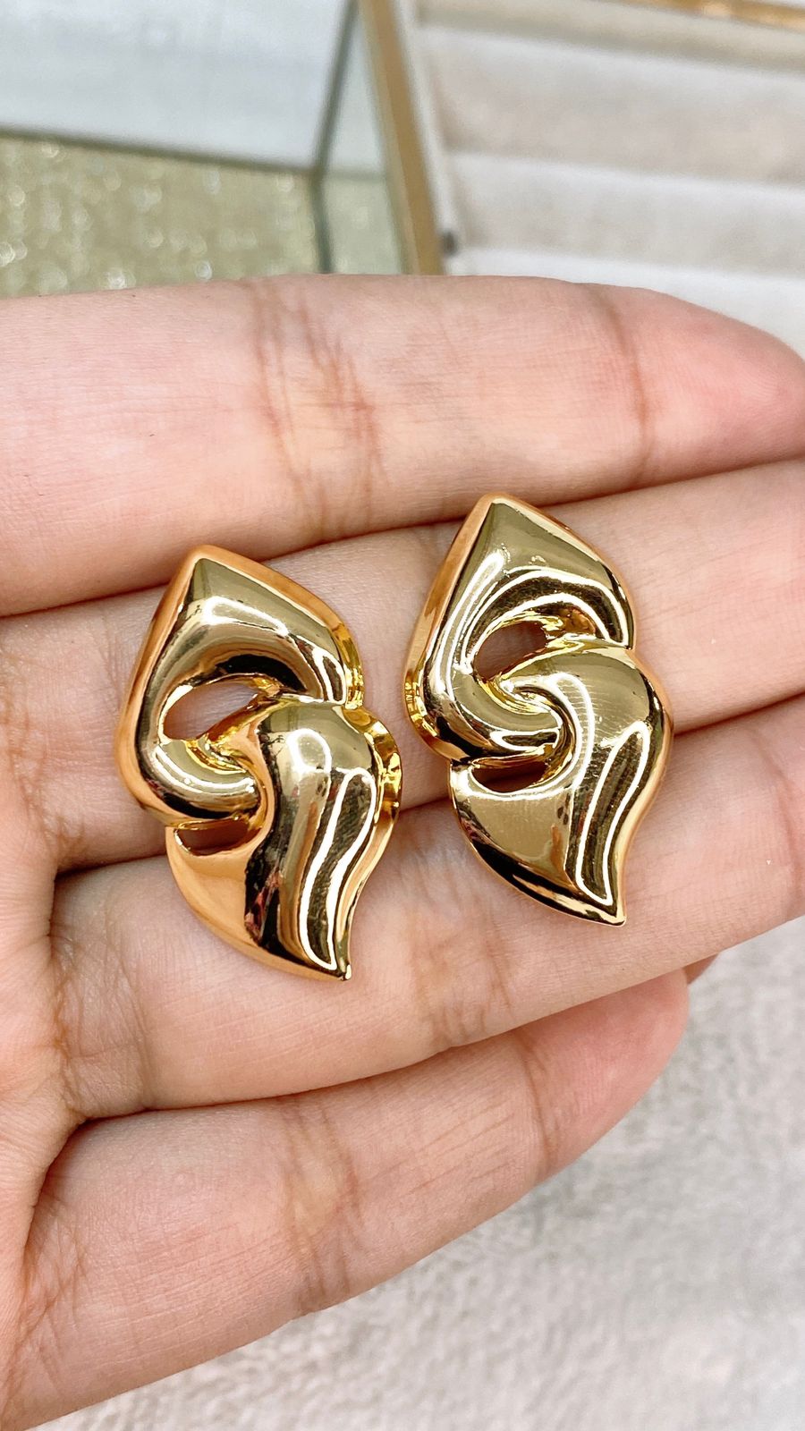 Arete de Chapa de Oro COA2042-1