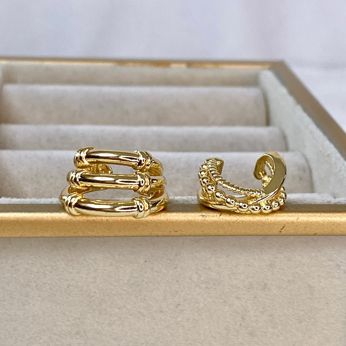 Simulador o Ear Cuff de Chapa de Oro COA2035-1