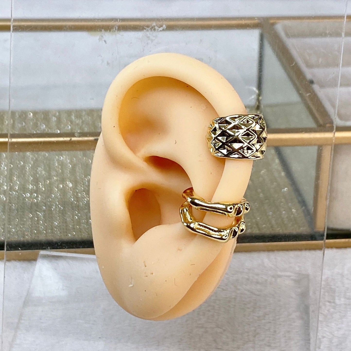 Simulador o Ear Cuff de Chapa de Oro COA2036-1