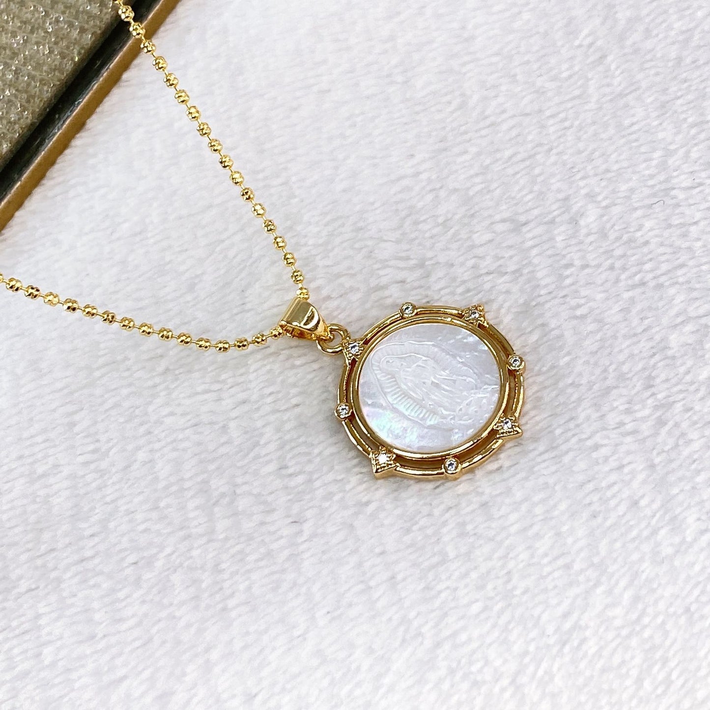 Collar de Chapa de Oro CC2206-1