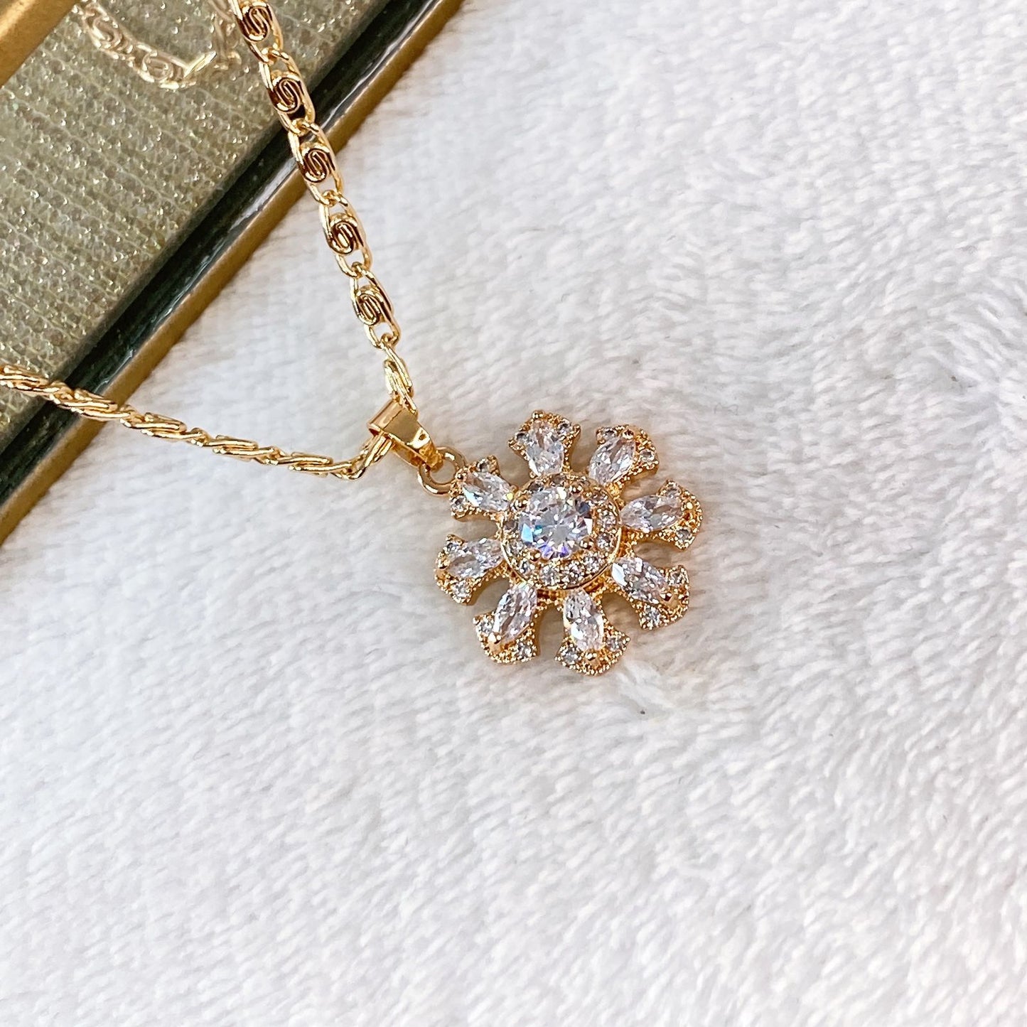 Collar de Chapa de Oro CC2231-1