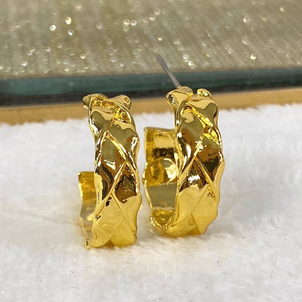 Arete de Chapa de Oro COA2086-1