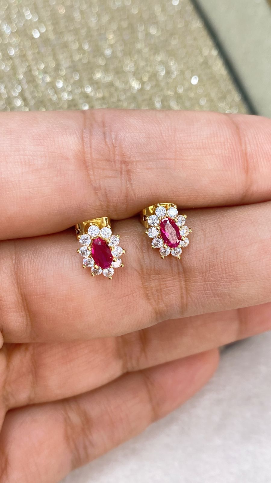 Arete de Chapa de Oro y Zirconias COA2149-3