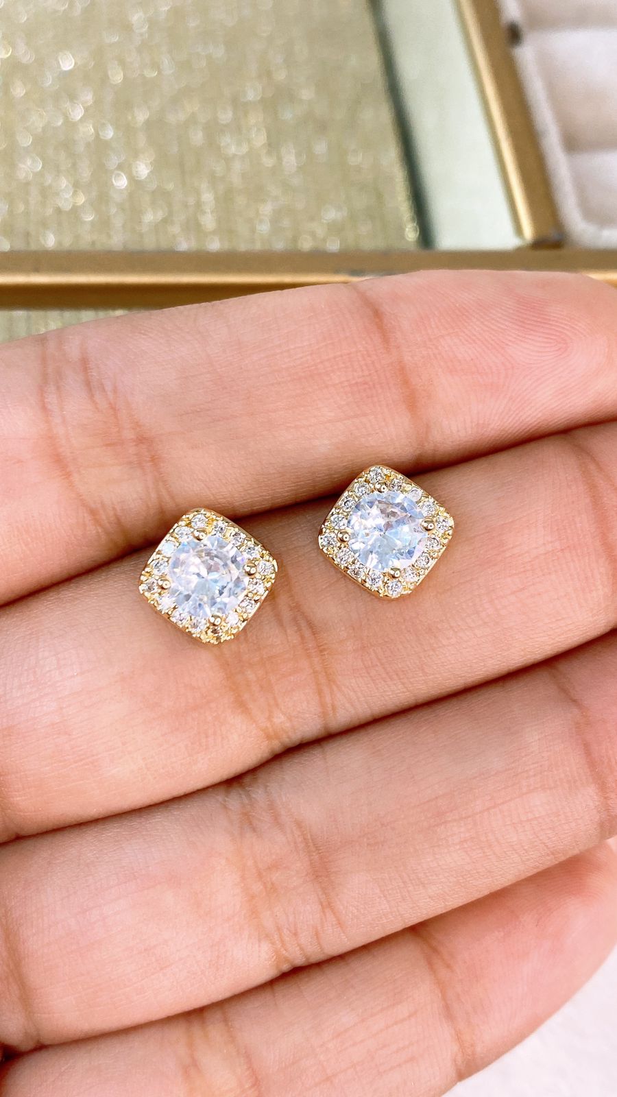 Arete de Chapa de Oro COA2352-1