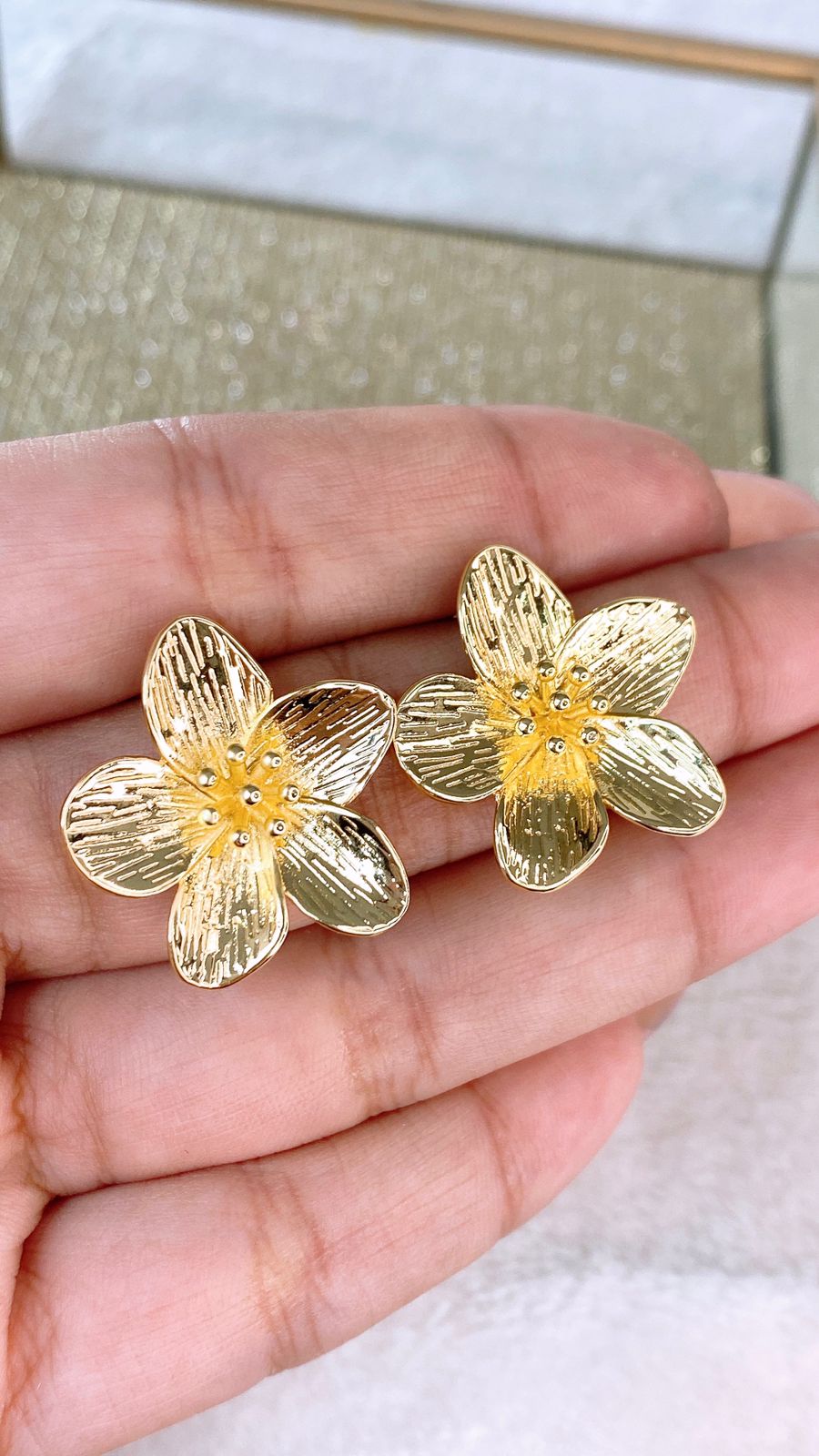 Arete de Chapa de Oro COA2389-1