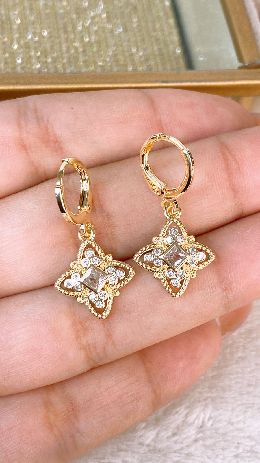 Arete de Chapa de Oro COA2386-1