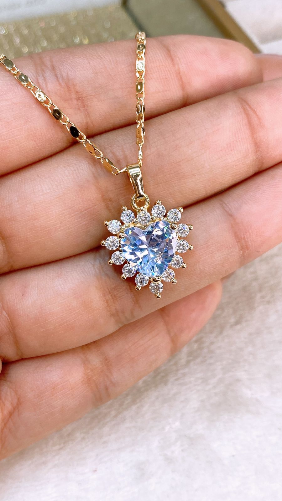 Collar de Chapa de Oro CC2322-1