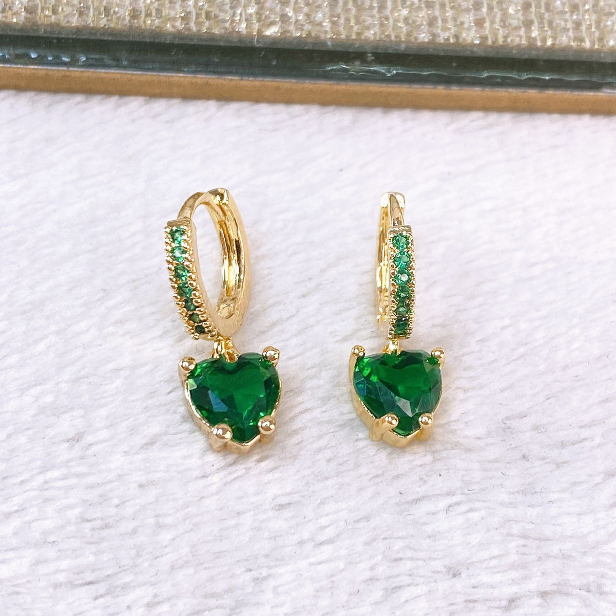 Arete de Chapa de Oro COA2549-3