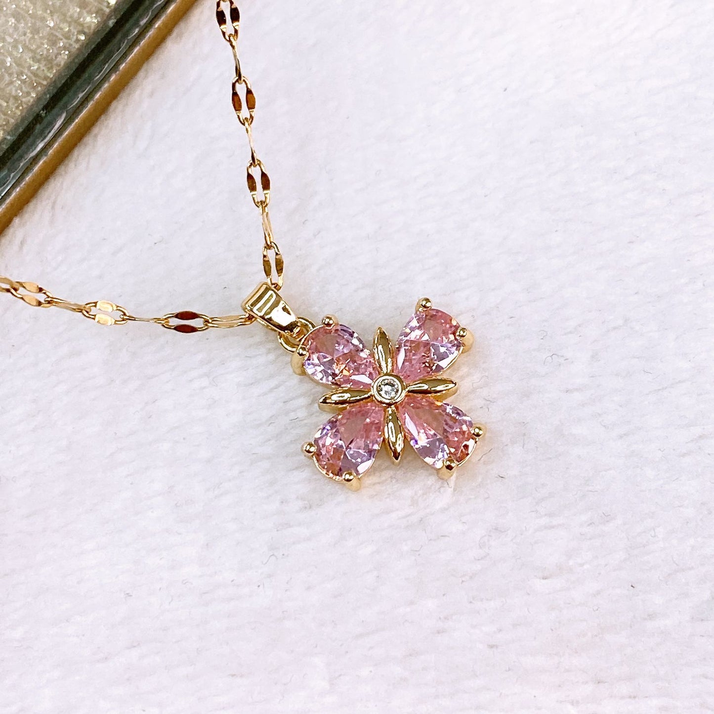 Collar de Acero Inoxidable y Dije de Chapa de Oro CAI3056-1