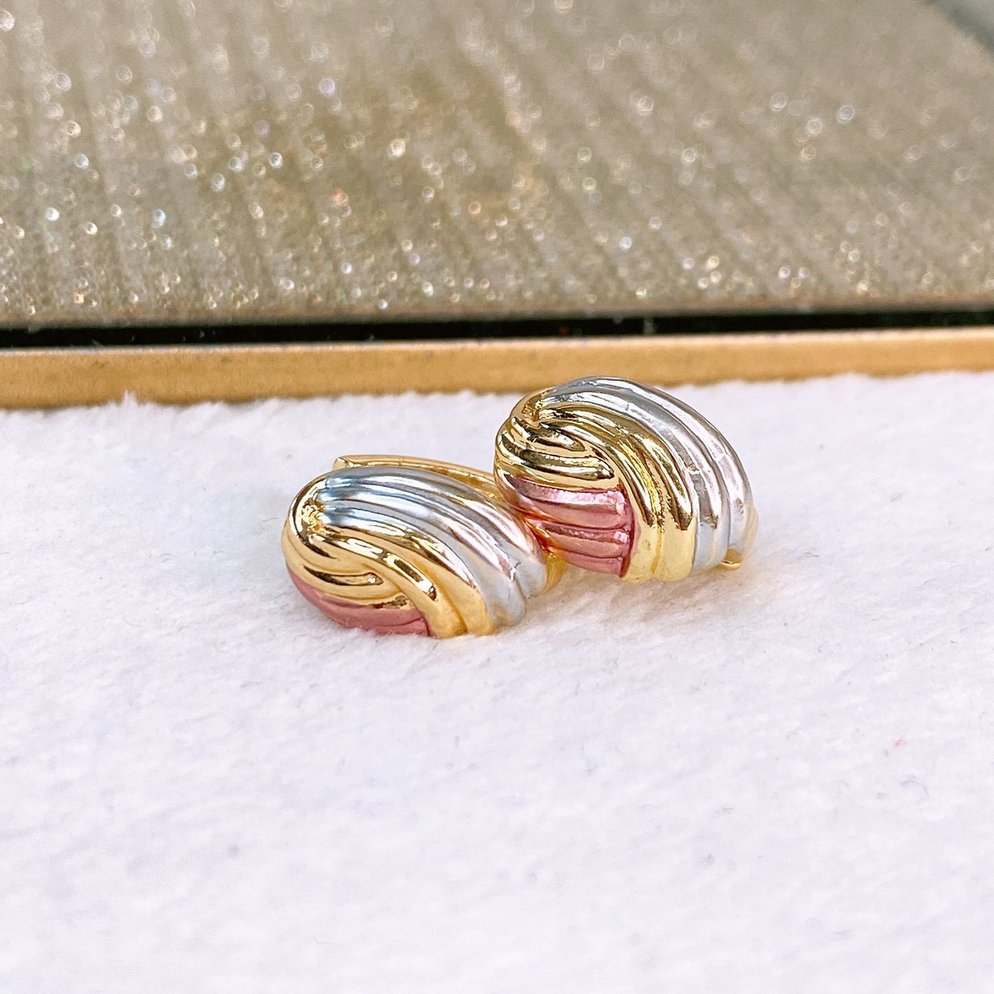 Arete de Chapa de Oro COA2561-1