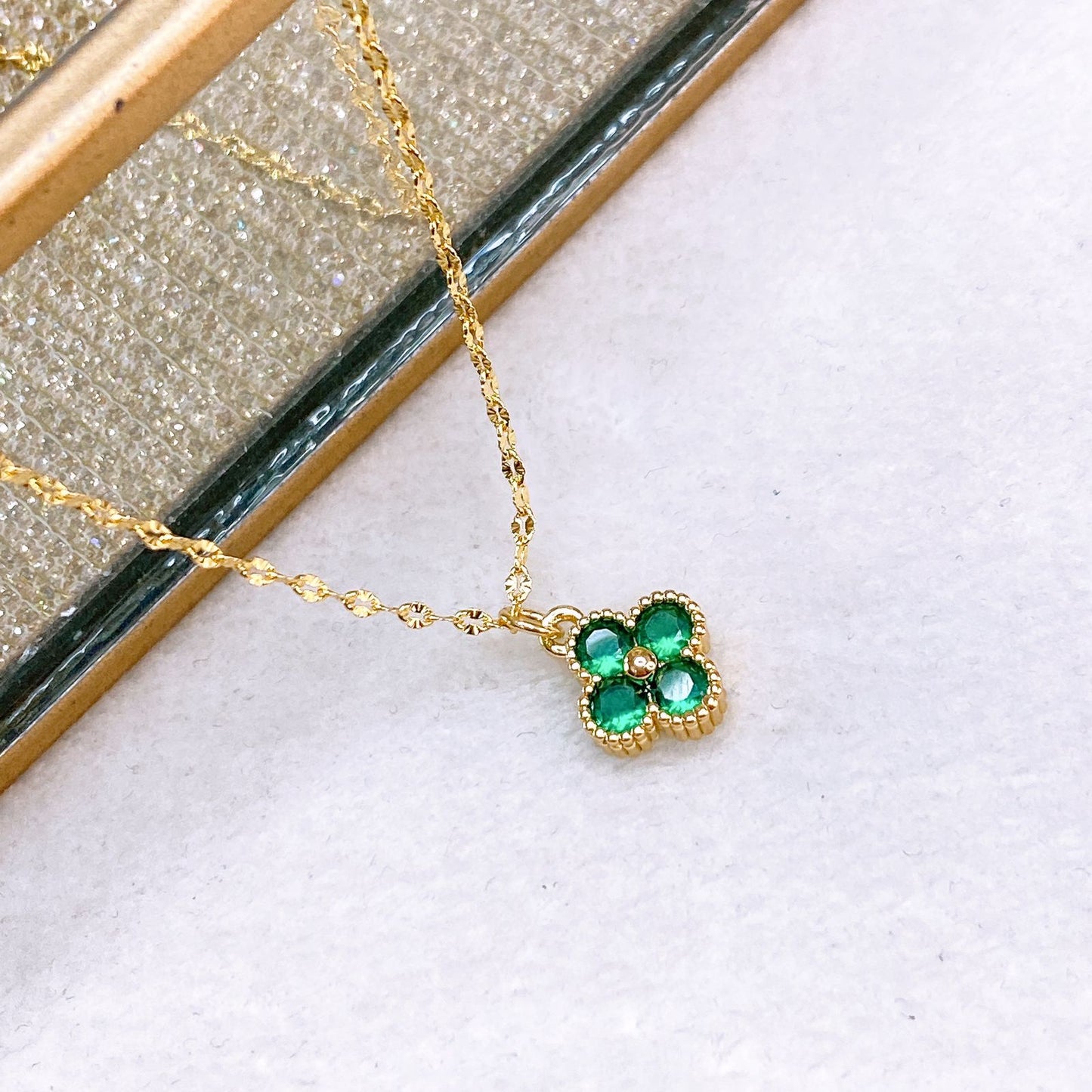 Collar de Chapa de Oro CC2465-1