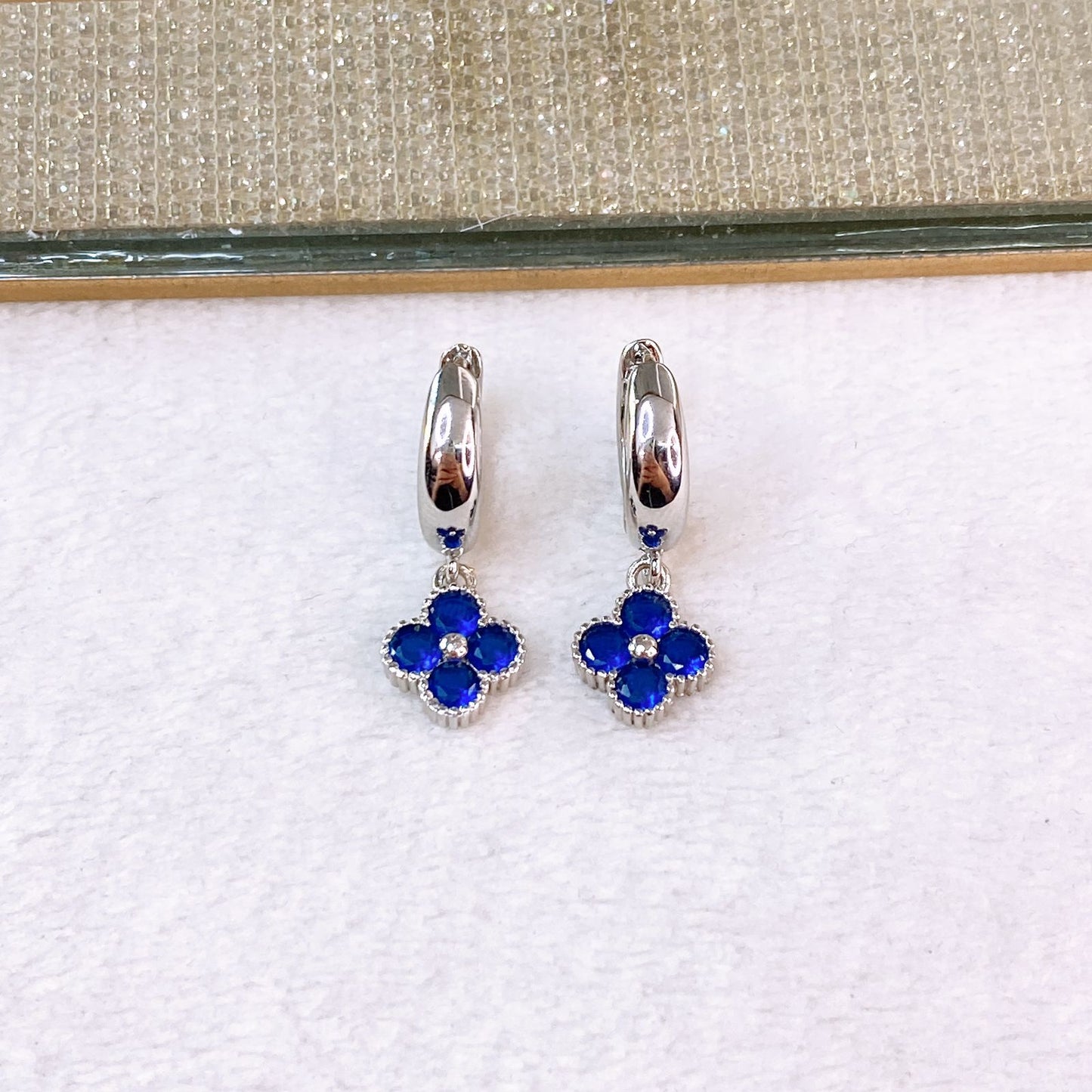 Arete de Chapa de Oro COA2722-2
