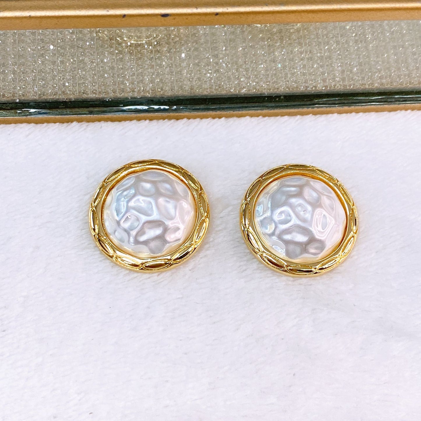 Arete de Chapa de Oro COA2761-1