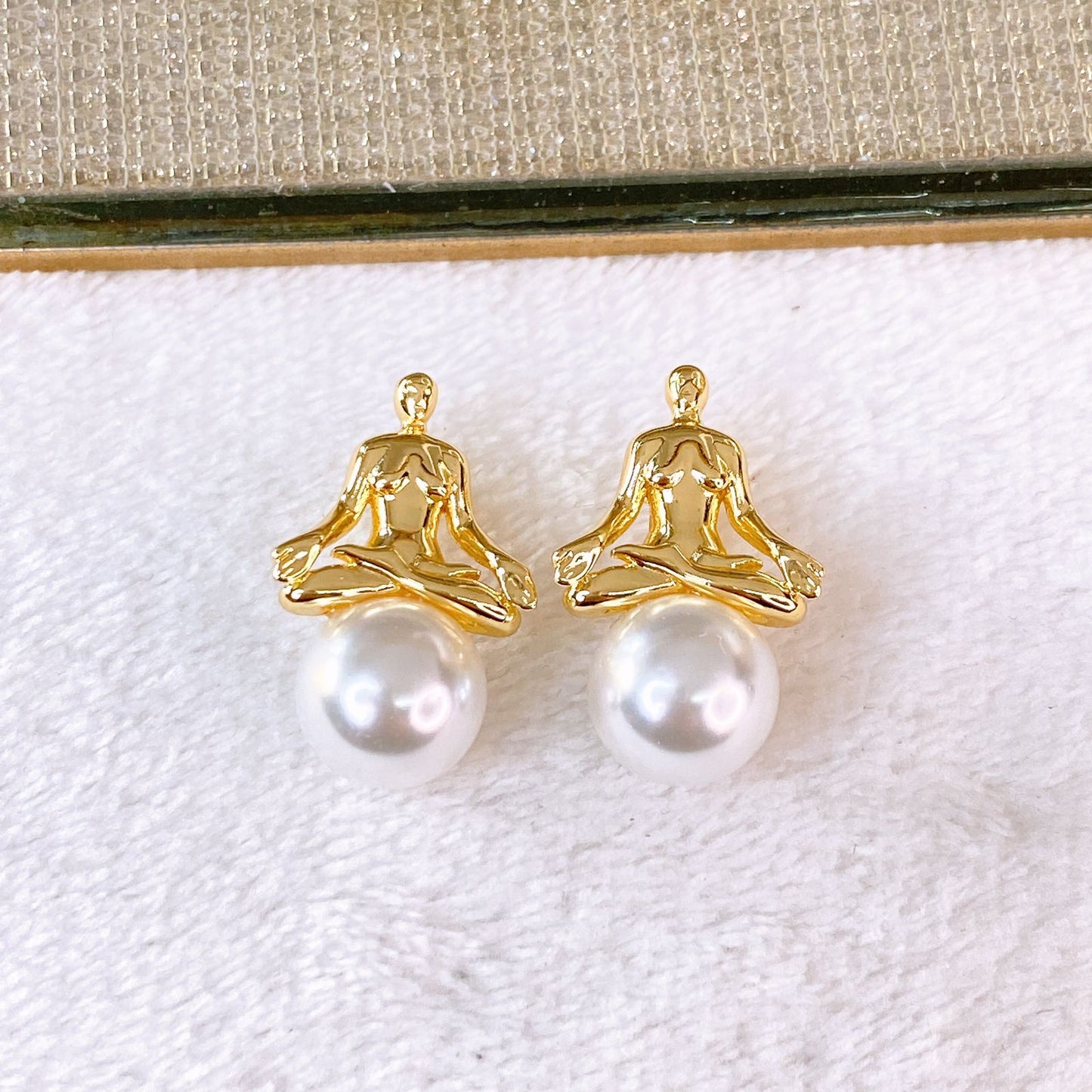 Arete de Chapa de Oro COA2835-1