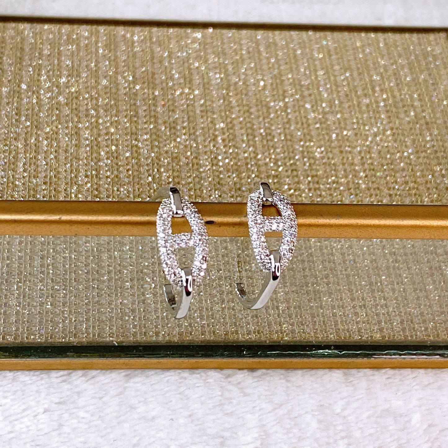 Arete de Chapa de Oro COA2842-2
