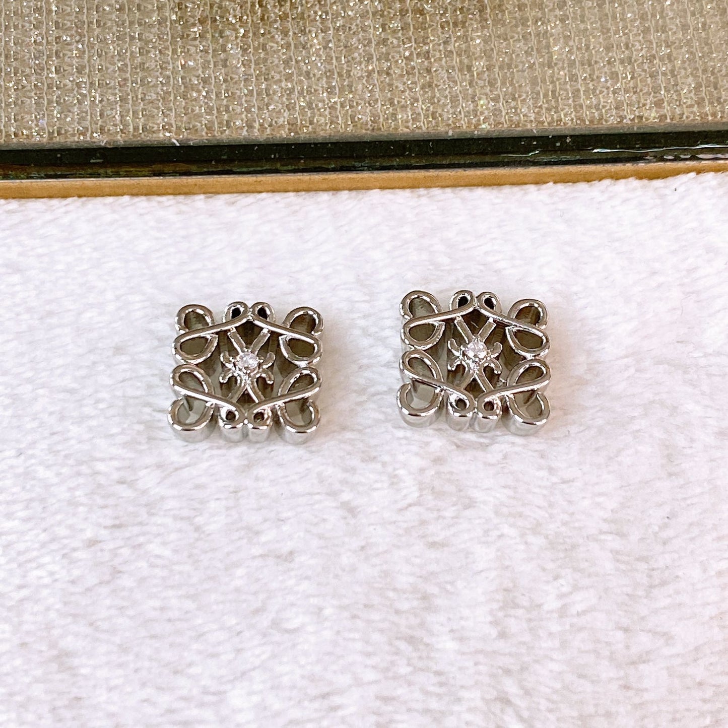 Arete de Chapa de Oro COA2838-2