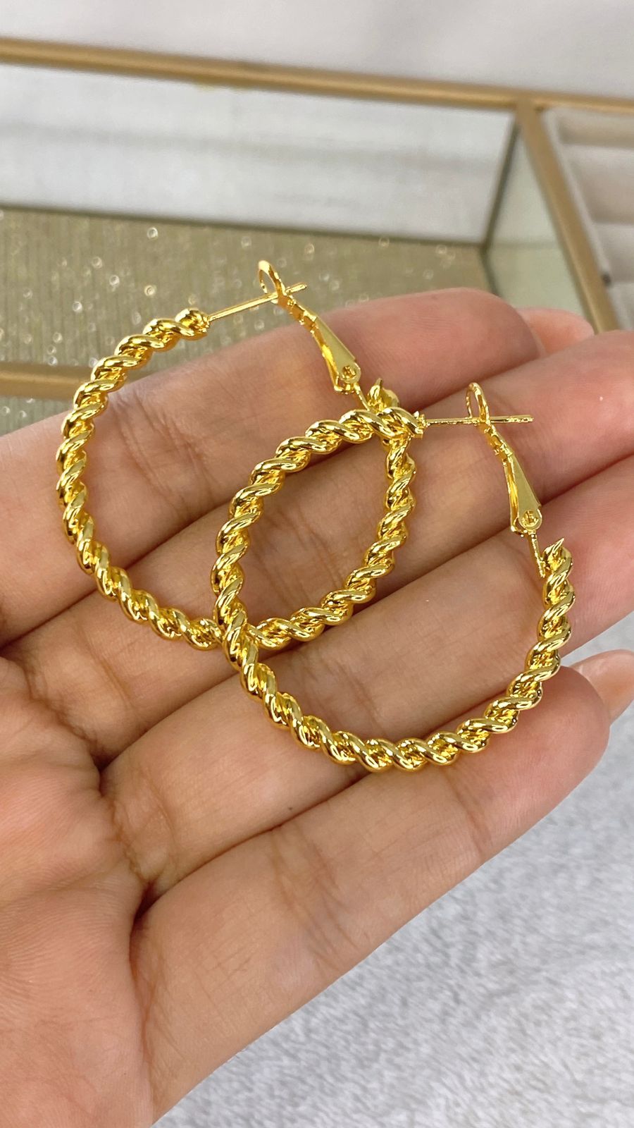 Arracada de Chapa de Oro AAI1789-1