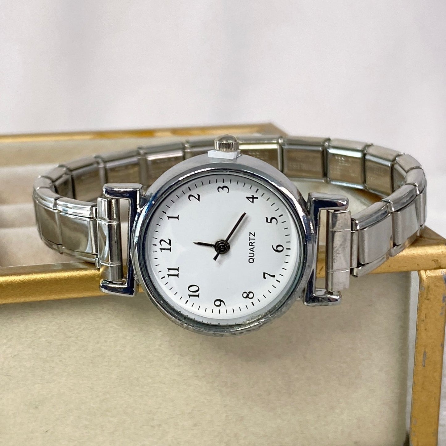 Reloj en Pulsera Italiana de Acero con Baño de Chapa de Oro PAI1059-2