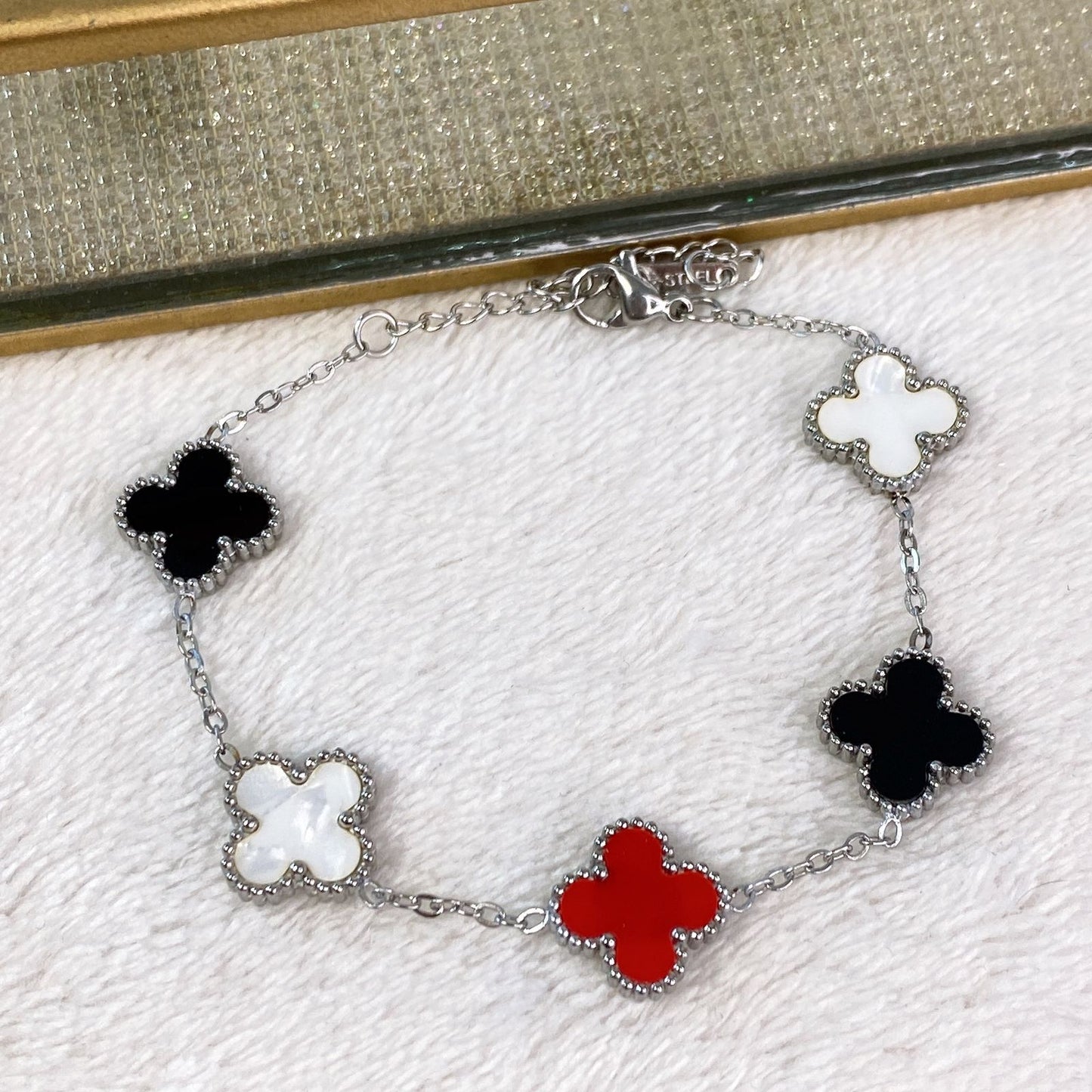 Pulsera de Trebol Grande de Acero Inoxidable PAI1064-2