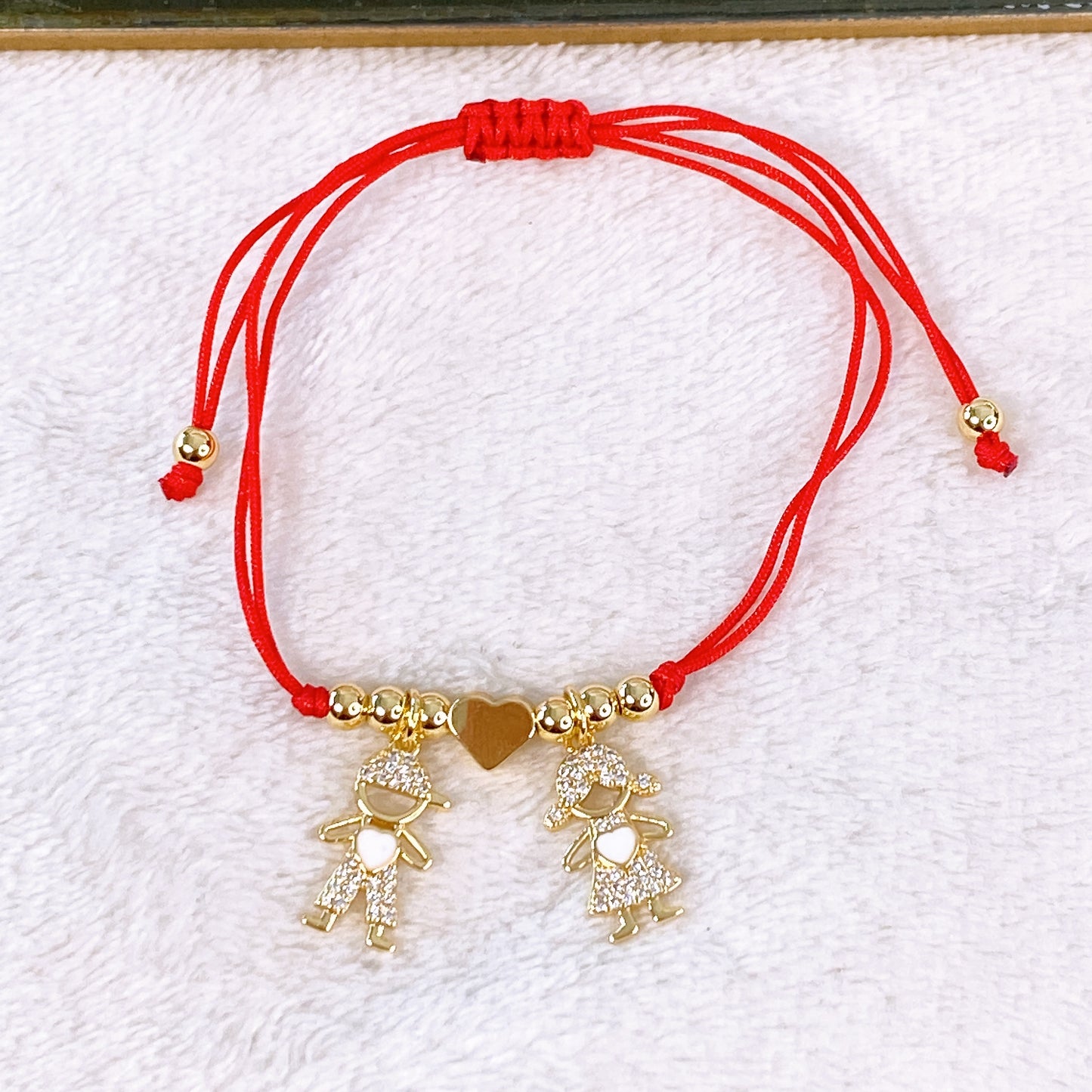 Pulsera de Hilo y Dijes de Chapa de Oro COP1929-1