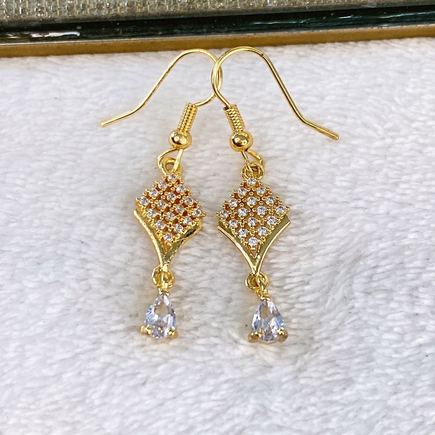 Arete de Chapa de Oro COA2108-1