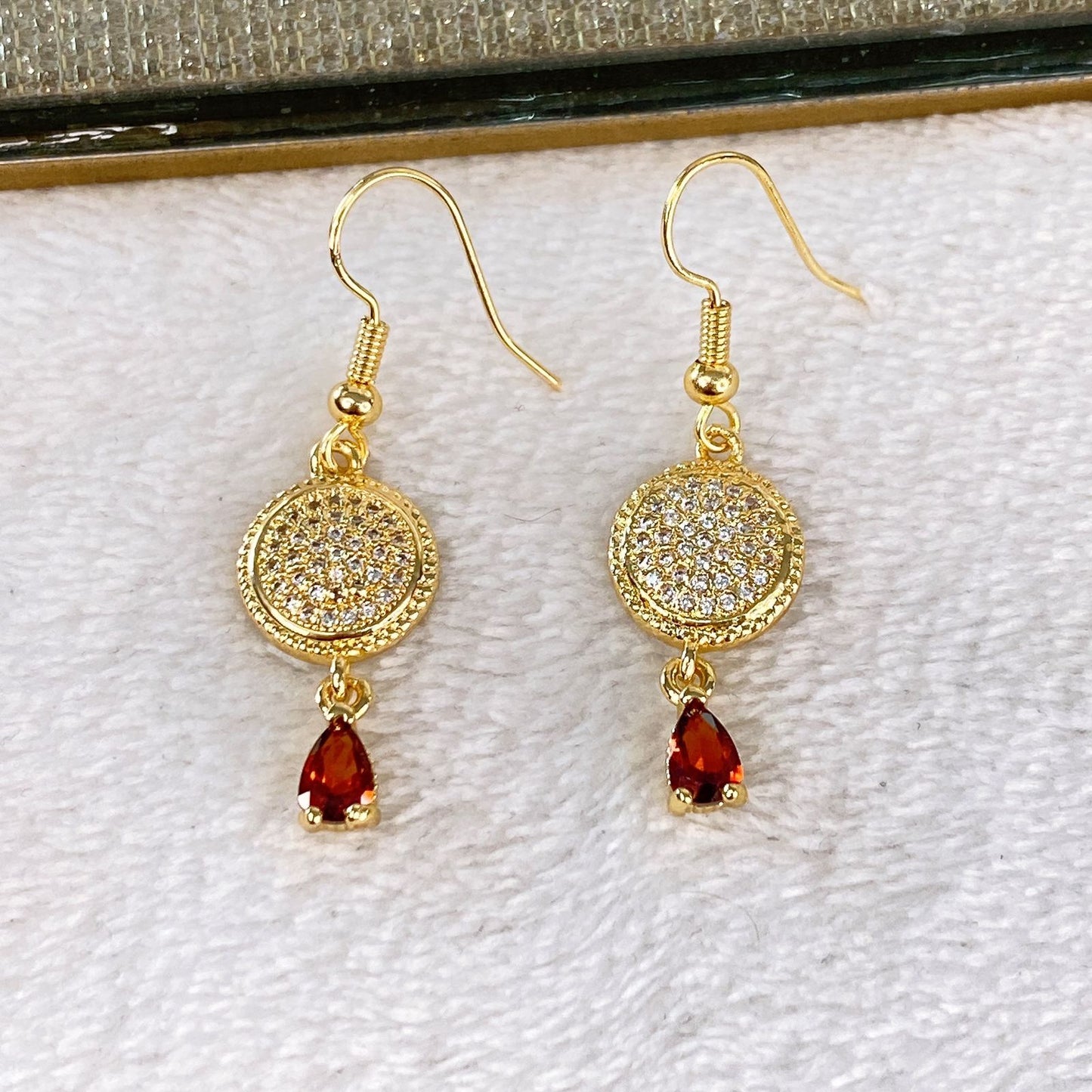 Arete de Chapa de Oro COA2110-1