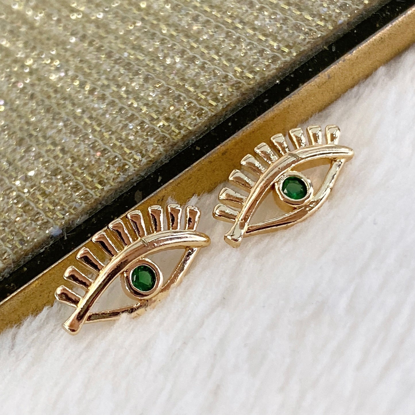 Arete de Chapa de Oro COA2128-4